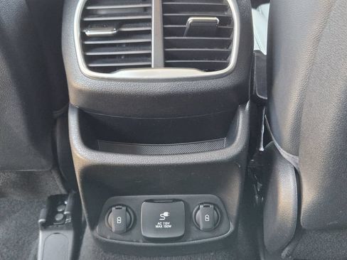 Used 2020 Hyundai Santa Fe Limited FWD image 38
