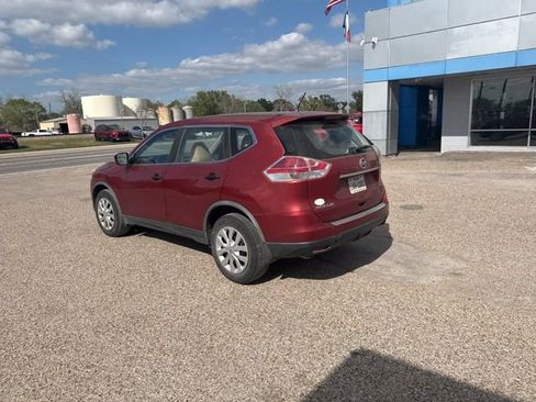 Used 2016 Nissan Rogue S image 8