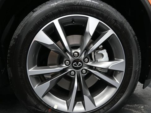 Used 2025 INFINITI QX60 Luxe image 9