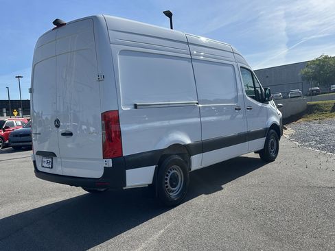 Used 2024 Mercedes-Benz Sprinter 2500 w/ Acoustic Package image 7