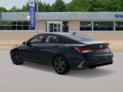 New 2026 Hyundai Elantra Sport FWD image 5