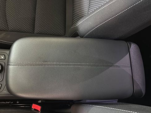 Used 2023 GMC Terrain SLE w/ Driver Convenience Package AWD/4WD image 23