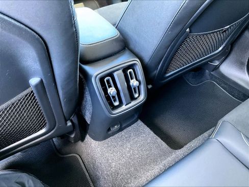 Used 2023 Volvo C40 P8 Recharge Plus AWD/4WD image 37