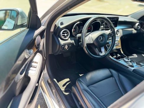 Used 2017 Mercedes-Benz C 300 Sedan image 23