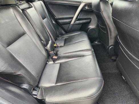 Used 2017 Toyota RAV4 XLE FWD image 30