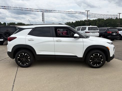 Used 2023 Chevrolet TrailBlazer LT w/ Convenience Package AWD/4WD image 6
