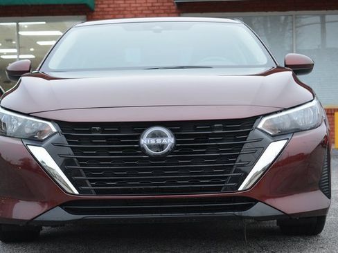 Used 2025 Nissan Sentra SV w/ All-Weather Package image 8