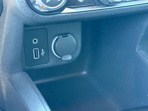 Used 2022 Nissan Kicks S image 27