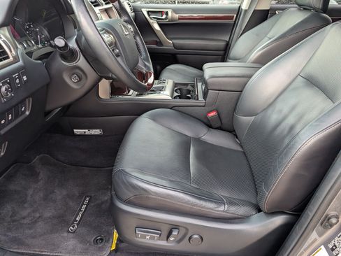 Used 2014 Lexus GX 460 Luxury AWD/4WD image 9
