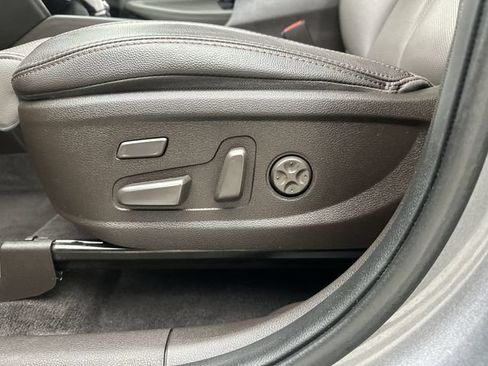 Used 2020 Hyundai Santa Fe Limited w/ Cargo Package FWD image 12