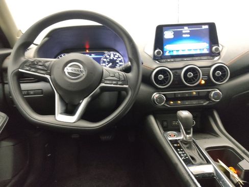 Used 2025 Nissan Sentra SV FWD image 22