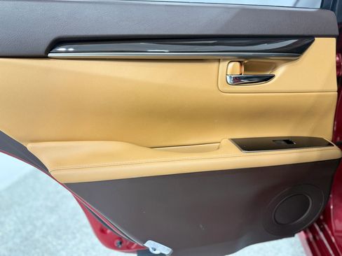 Used 2018 Lexus ES 350 ES 350 Sedan 4D image 32