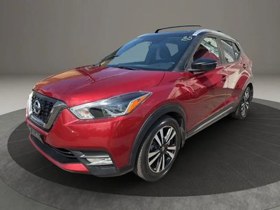 Used 2019 Nissan Kicks SR w/ Exterior Package