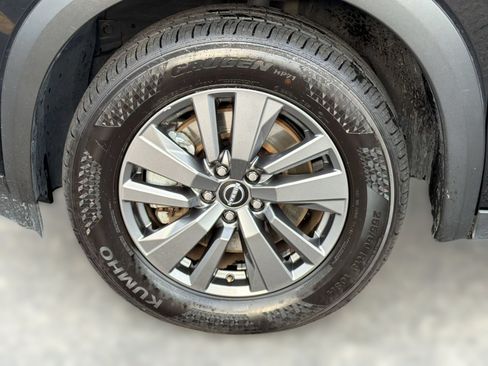 Used 2025 Nissan Pathfinder SV AWD/4WD image 13