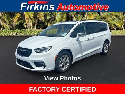 Used 2022 Chrysler Pacifica Limited