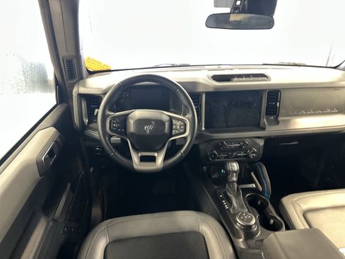 Used 2024 Ford Bronco Black Diamond image 2