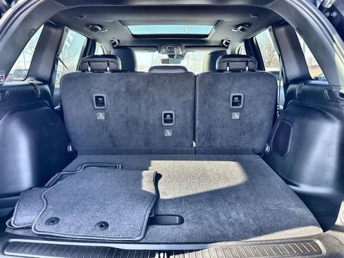 New 2026 Jeep Grand Cherokee Limited RWD image 23