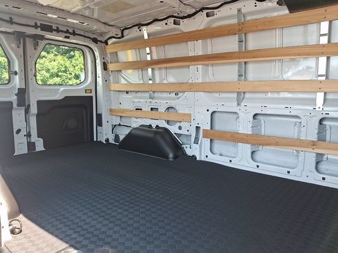 Used 2025 Ford Transit 250 Low Roof w/ Exterior Upgrade Package RWD image 10