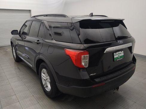 Used 2021 Ford Explorer XLT RWD image 5