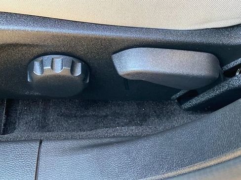 Used 2018 Ford Fusion S FWD image 15