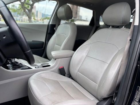 Used 2019 Kia Niro Touring image 8