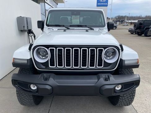 Used 2024 Jeep Gladiator Sport image 7