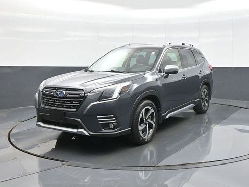Used 2023 Subaru Forester Touring w/ Popular Package #2 AWD/4WD image 3