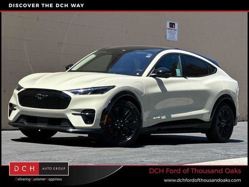 Certified 2025 Ford Mustang Mach-E Premium w/ Sport Appearance Package AWD/4WD image 1