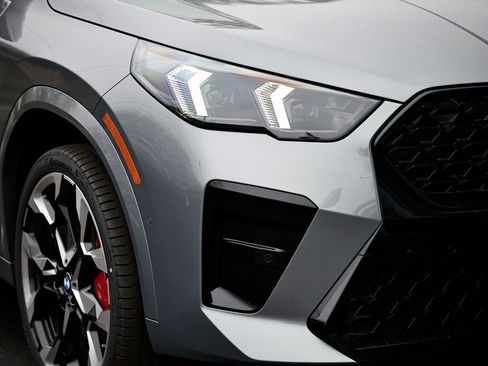 New 2026 BMW X2 xDrive28i w/ Technology Package image 2