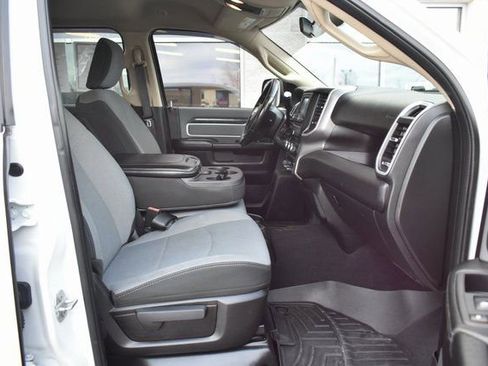 Used 2020 RAM 2500 Big Horn image 37