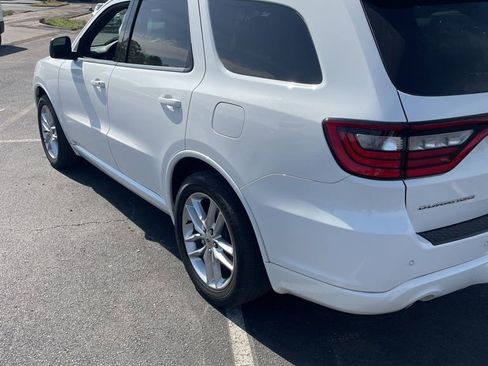 Used 2023 Dodge Durango GT image 2