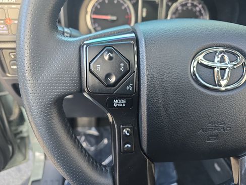Used 2022 Toyota 4Runner TRD Off-Road Premium image 19