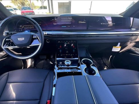 New 2026 Cadillac Escalade ESV 2WD w/ LPO, Floor Liner Package image 7