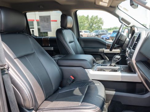 Used 2019 Ford F150 Lariat w/ Trailer Tow Package AWD/4WD image 23