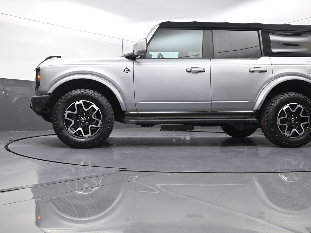 Used 2021 Ford Bronco Outer Banks AWD/4WD image 24