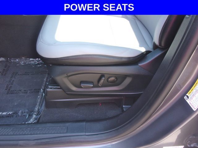 Used 2021 Ford Explorer XLT w/ Equipment Group 202A AWD/4WD image 7