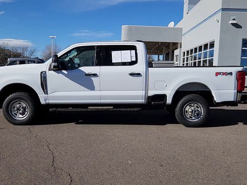 Used 2023 Ford F250 XLT w/ FX4 Off-Road Package image 13