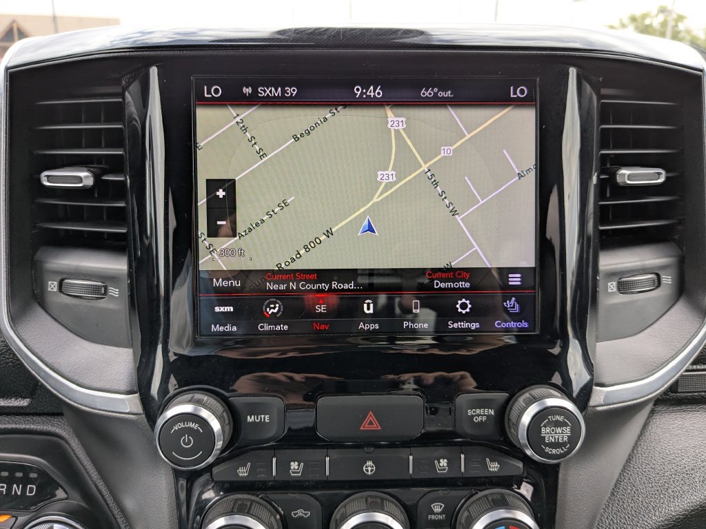Used 2020 RAM 1500 Laramie w/ Sport Appearance Package AWD/4WD image 33