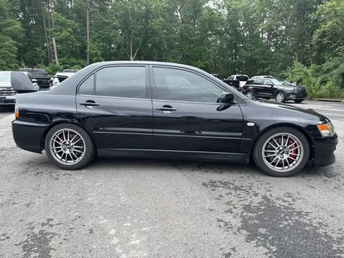 Used 2006 Mitsubishi Lancer Evolution AWD/4WD image 6