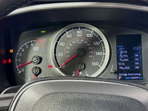 Used 2022 Toyota Corolla SE w/ SE Preferred Package FWD image 20