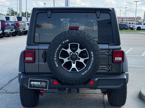 Used 2023 Jeep Wrangler Unlimited Rubicon w/ Dual Top Group AWD/4WD image 5