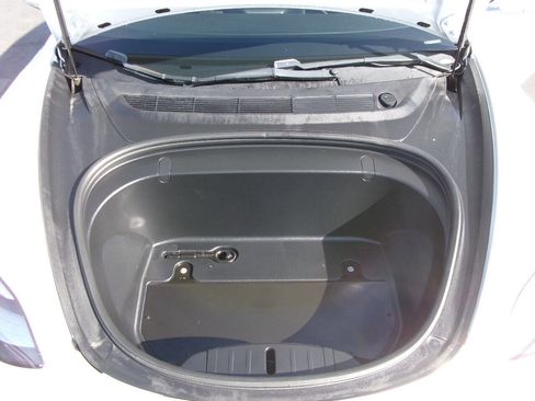 Used 2018 Tesla Model 3 Mid Range image 26