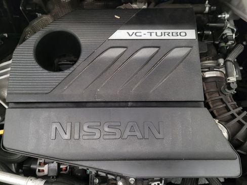 Used 2023 Nissan Rogue S AWD/4WD image 30