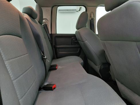 Used 2014 RAM 1500 Express RWD image 19