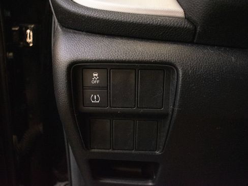 Used 2019 Honda CR-V LX image 18