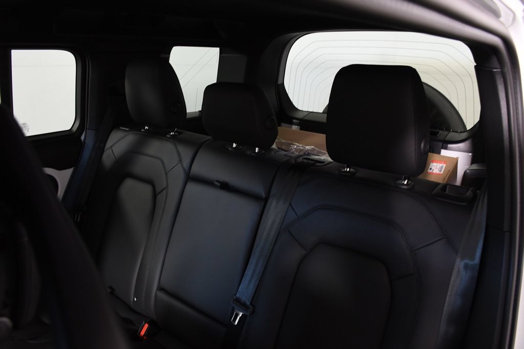 New 2026 Land Rover Defender 110 S AWD/4WD image 27