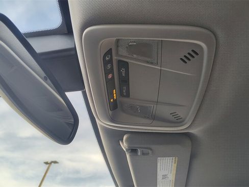 Used 2016 Chevrolet Malibu LT image 26