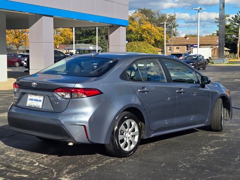 Used 2025 Toyota Corolla LE image 9