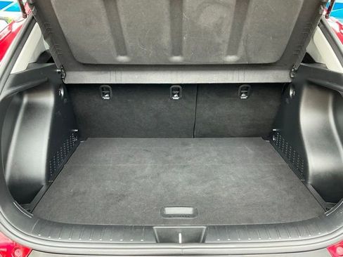 Used 2024 Hyundai Kona SEL FWD image 6
