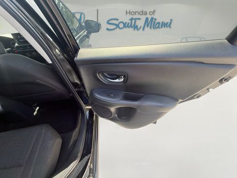 Certified 2023 Honda HR-V LX image 29